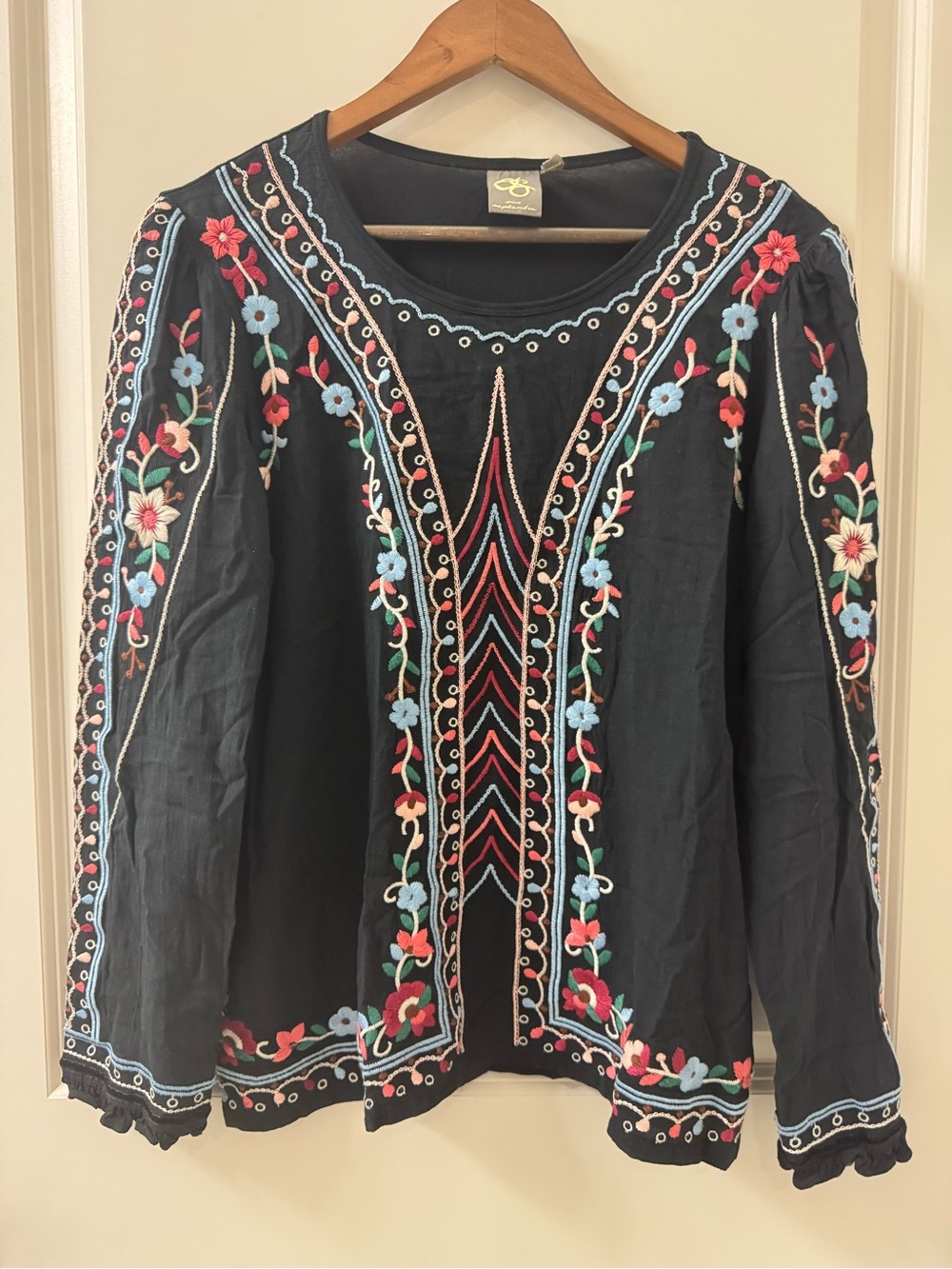 Anthropologie One September Wesley Top XL Black Embroidered Pullover Long Sleeve